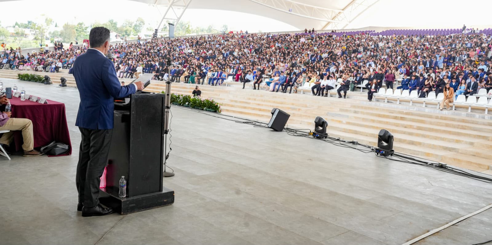 Alfonso Sánchez  llama a egresados del CBTis 03 a tomar buenas decisiones y amar a Tlaxcala
